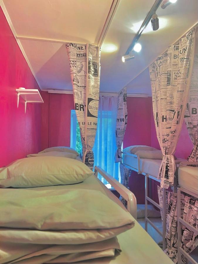 Pechersky Hostel Киев Экстерьер фото