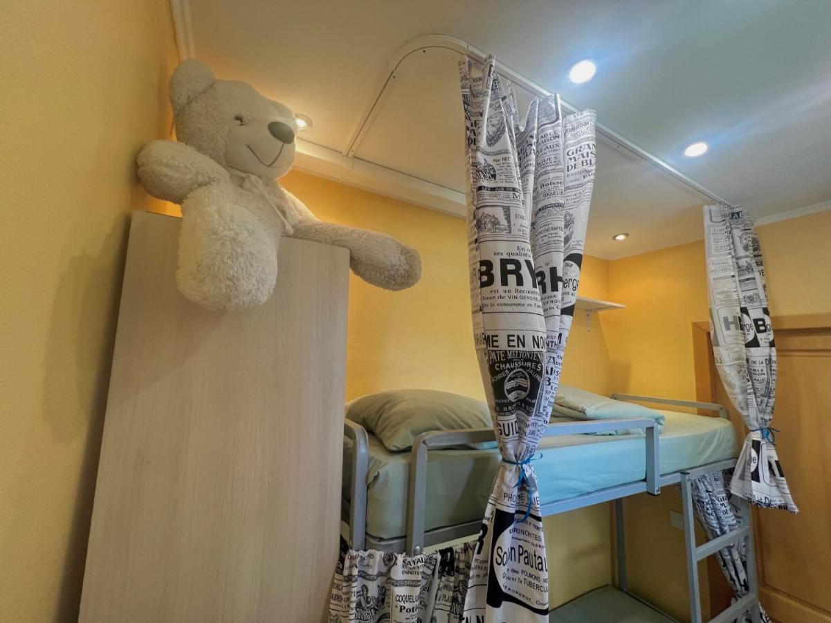 Pechersky Hostel Киев Экстерьер фото